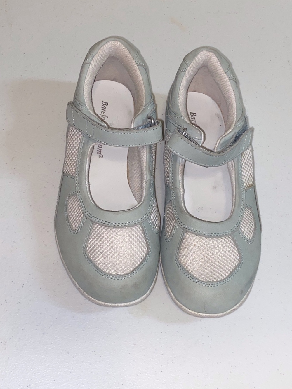 Barefoot Freedom Gray Mary Jane Sandals with Adjustable Strap Size 9WW